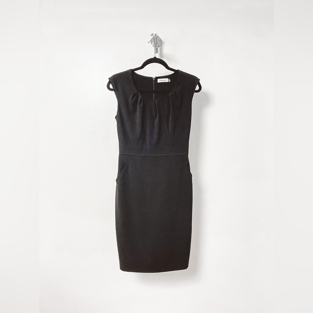 Calvin Klein LBD Fall Chic Preppy Pencil Sheath Fitted Sleeveless Mini Dress